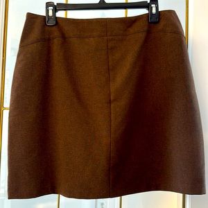NEW YORK & COMPANY CITY STRETCH BROWN SKIRT